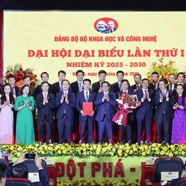 Khoa học, công nghệ, đổi mới sáng tạo và chuyển đổi số: Động lực then chốt cho năng lực cạnh tranh quốc gia